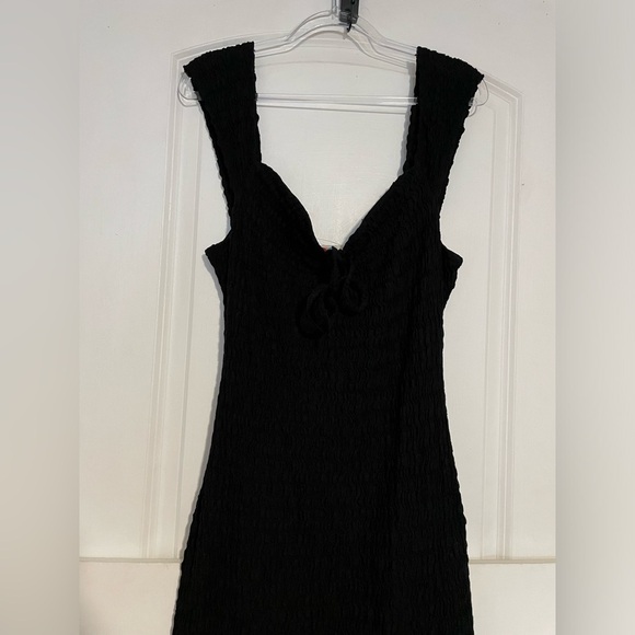 Free People Eleni Bodycon Maxi Dress in Black Smocked Side Slit Sweetheart L - Picture 10 of 13